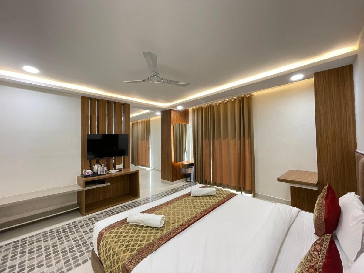 Hotel Santoor Varanasi Dış mekan fotoğraf