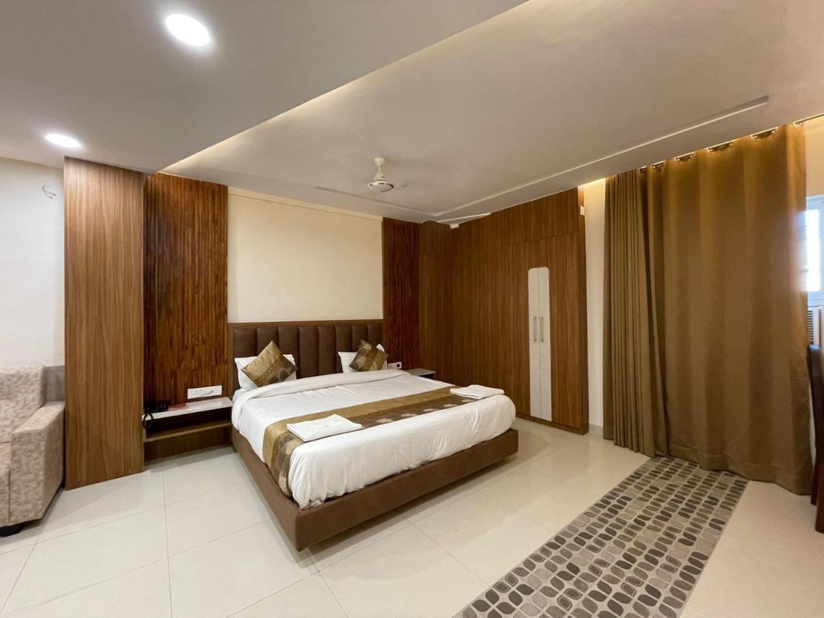 Hotel Santoor Varanasi Dış mekan fotoğraf