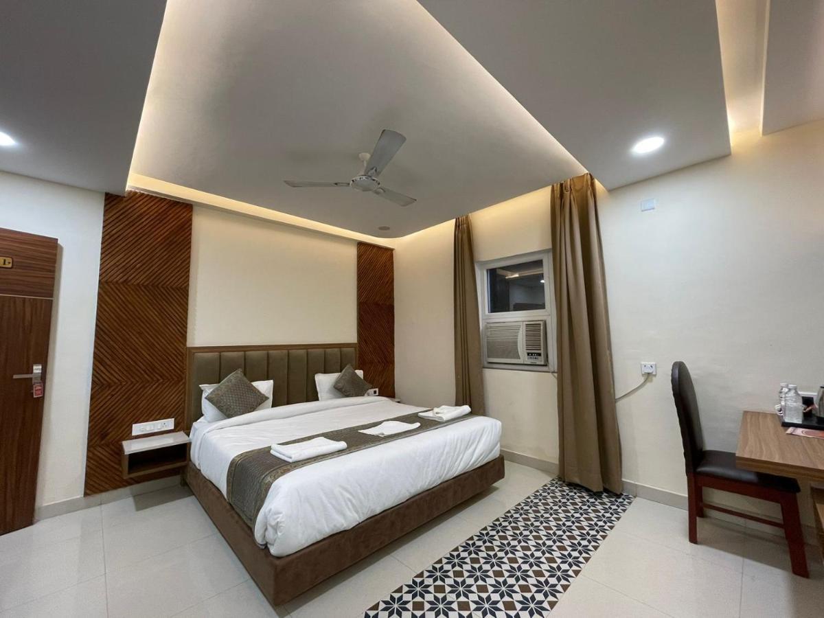 Hotel Santoor Varanasi Dış mekan fotoğraf