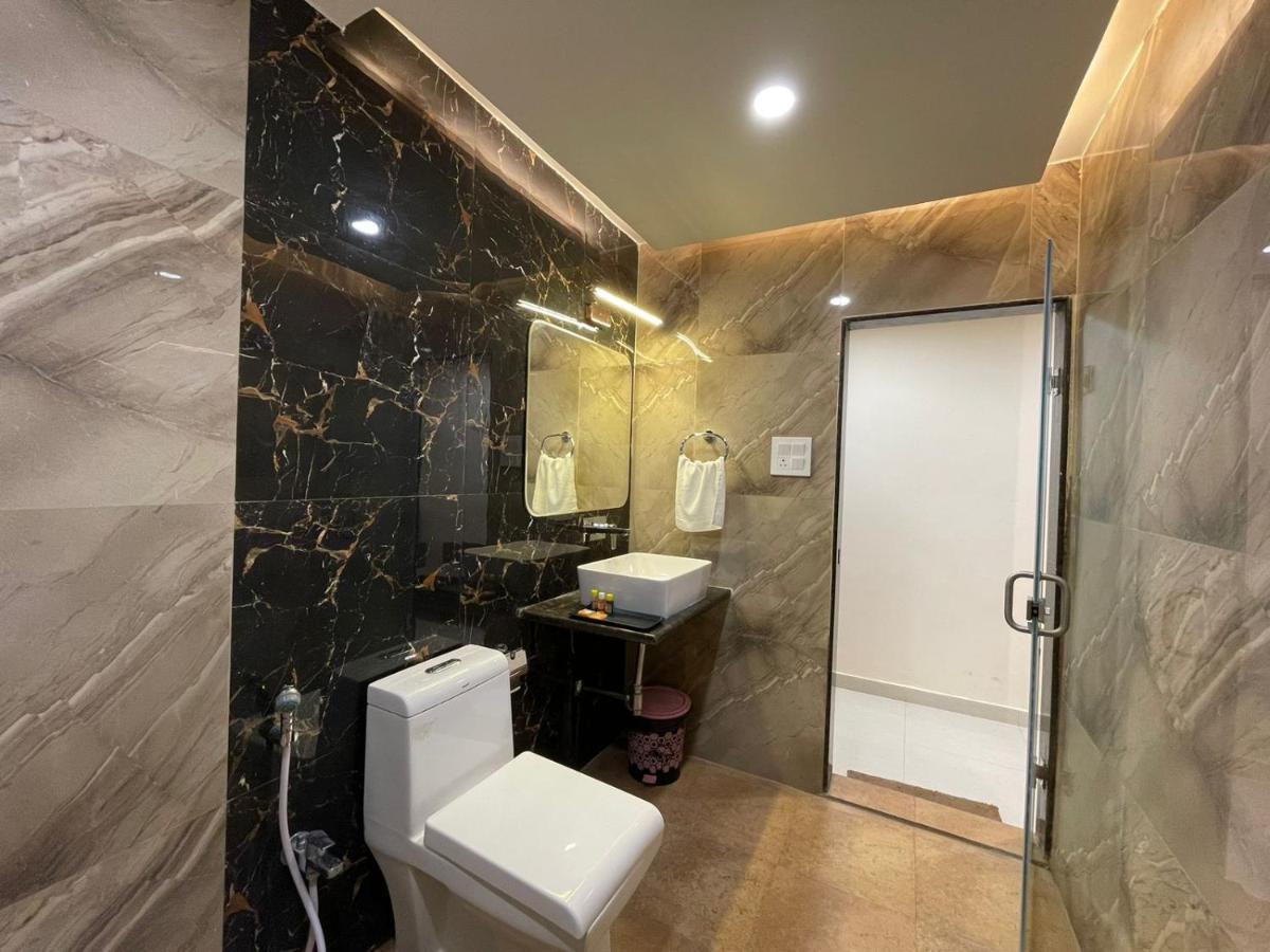 Hotel Santoor Varanasi Dış mekan fotoğraf
