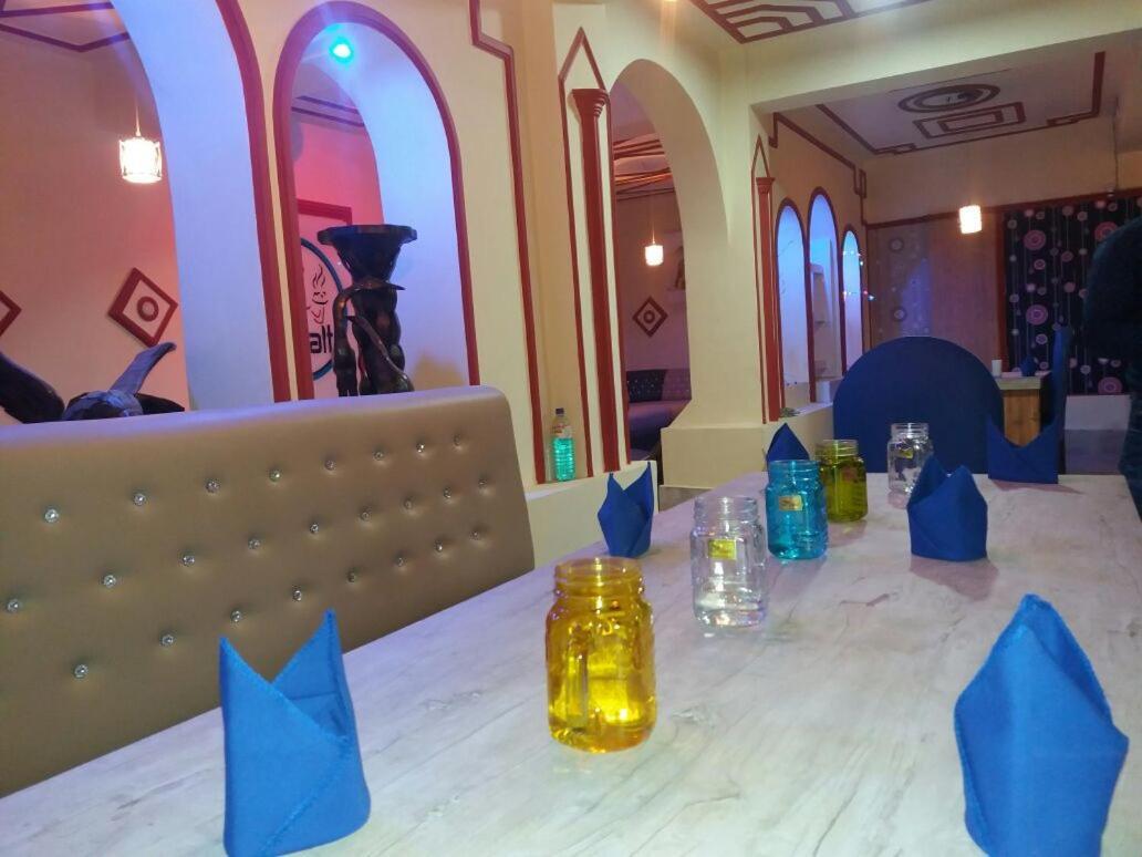 Hotel Santoor Varanasi Dış mekan fotoğraf