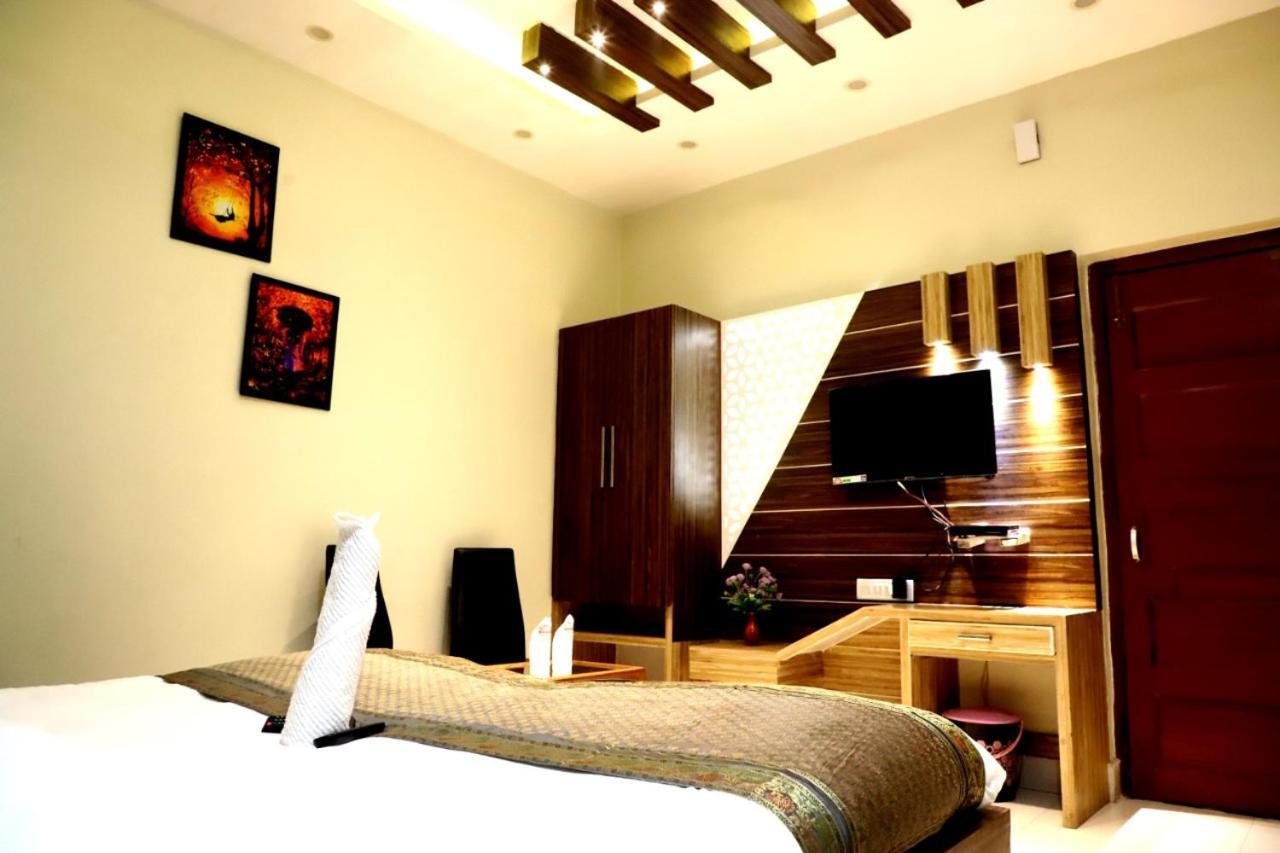 Hotel Santoor Varanasi Dış mekan fotoğraf