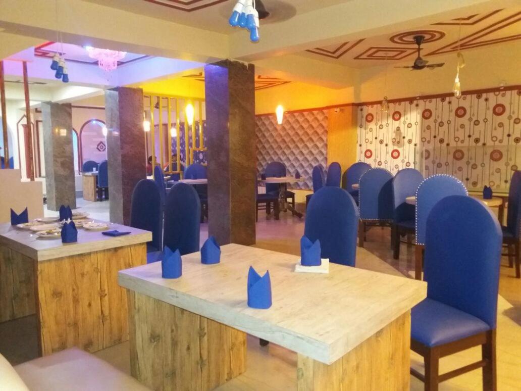 Hotel Santoor Varanasi Dış mekan fotoğraf