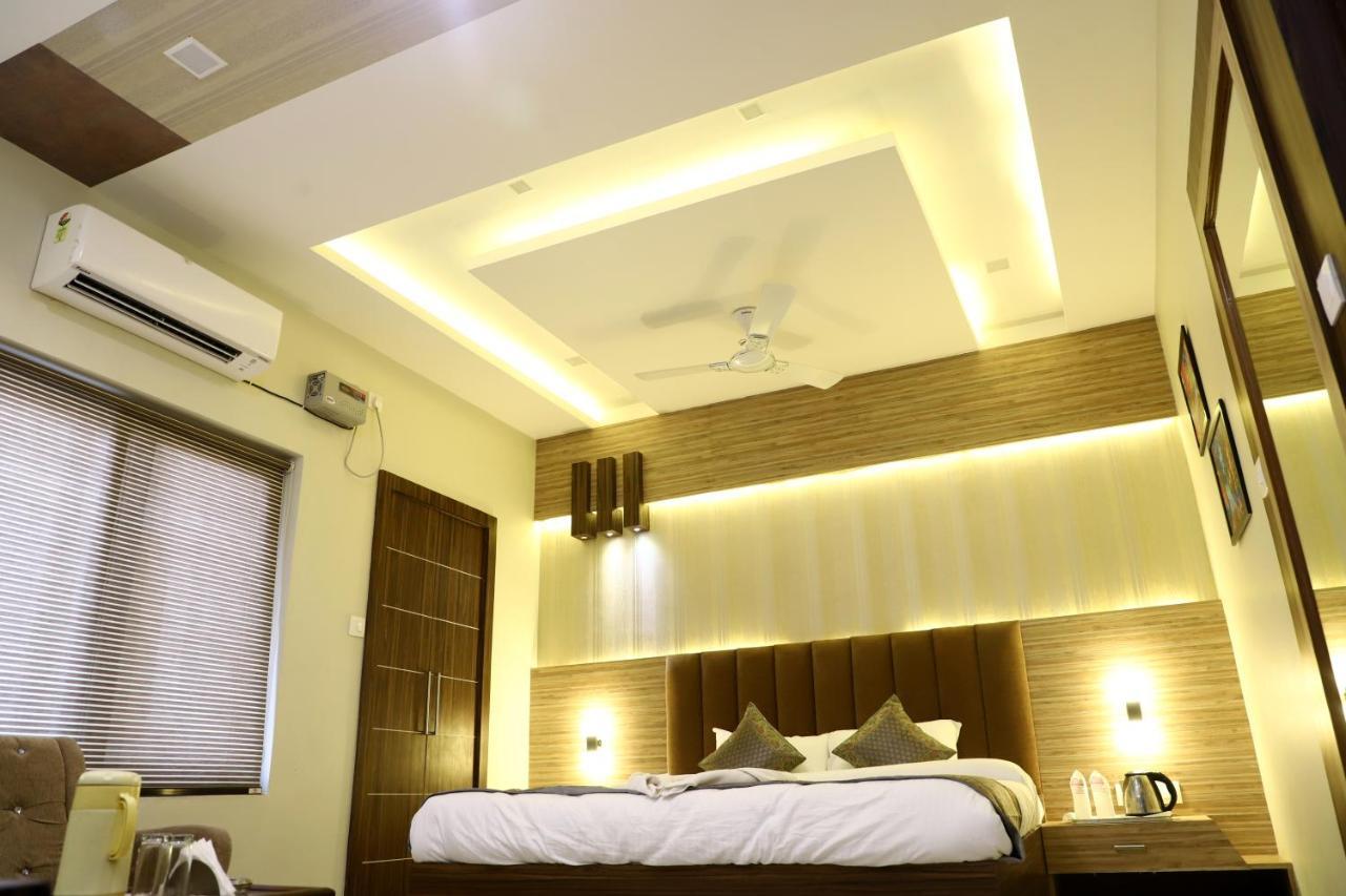 Hotel Santoor Varanasi Dış mekan fotoğraf